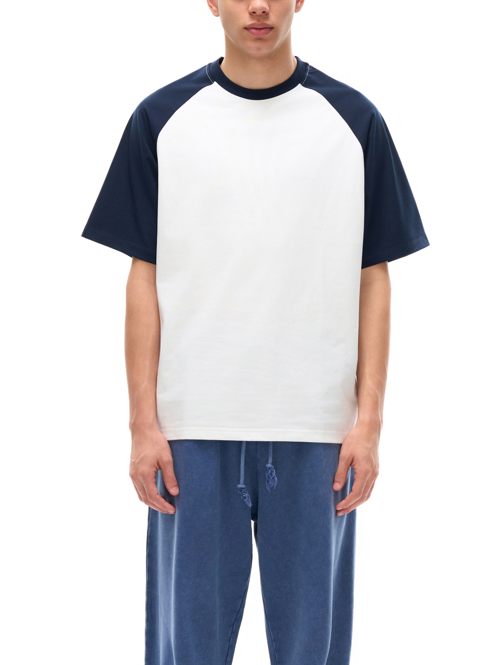 Color-Blocked Raglan T-Shirt – Essential Streetwear | Tapstitch-3