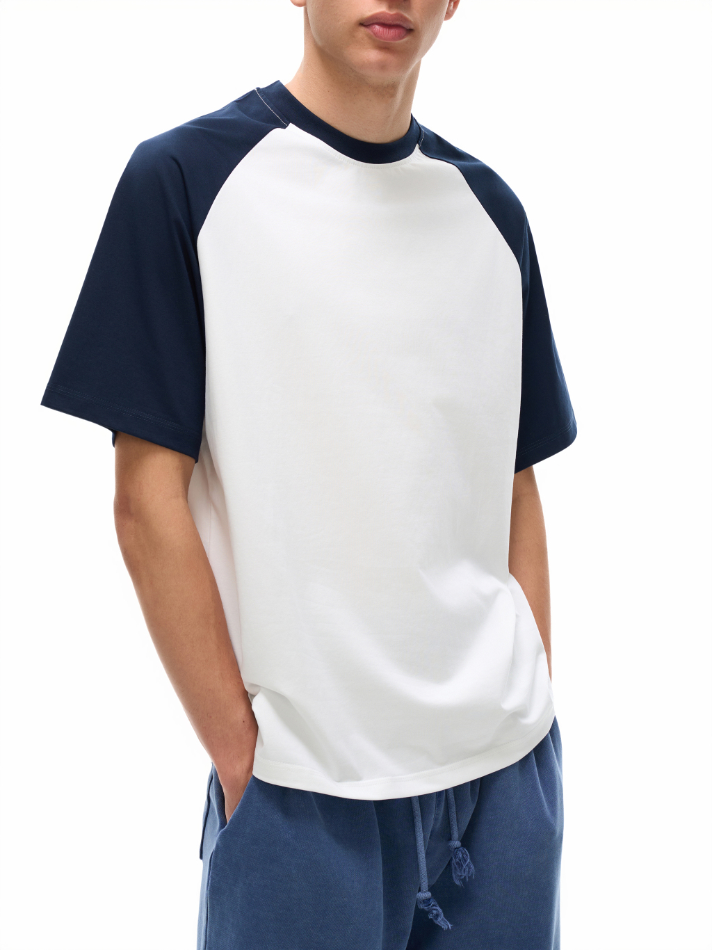 Color-Blocked Raglan T-Shirt – Essential Streetwear | Tapstitch-6