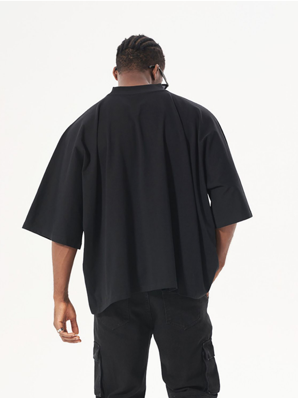Boxy One-Piece Cut T-Shirt – Essential Streetwear | Tapstitch-5