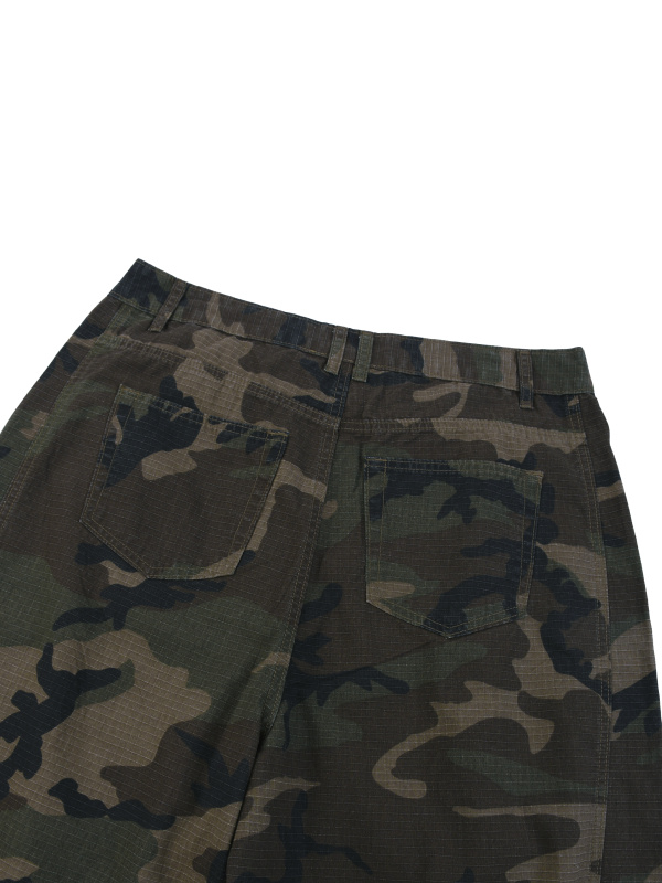 Men’s Camo Barrel Leg Cargo Pants