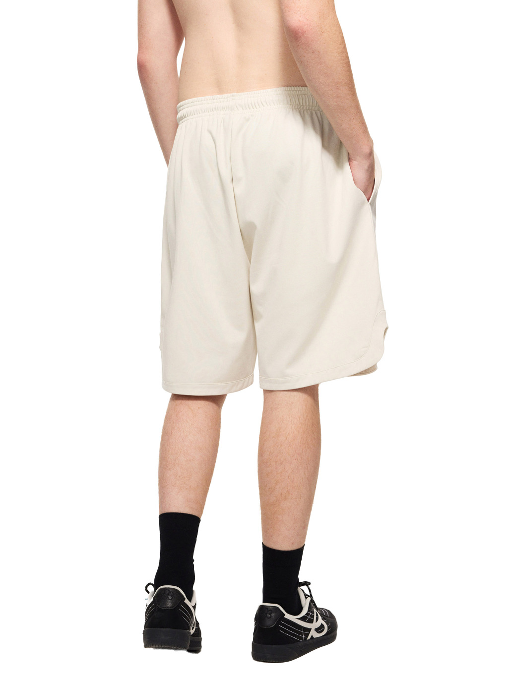 Mesh-Lined Quick-Dry Performance Shorts – Activewear | Tapstitch-5
