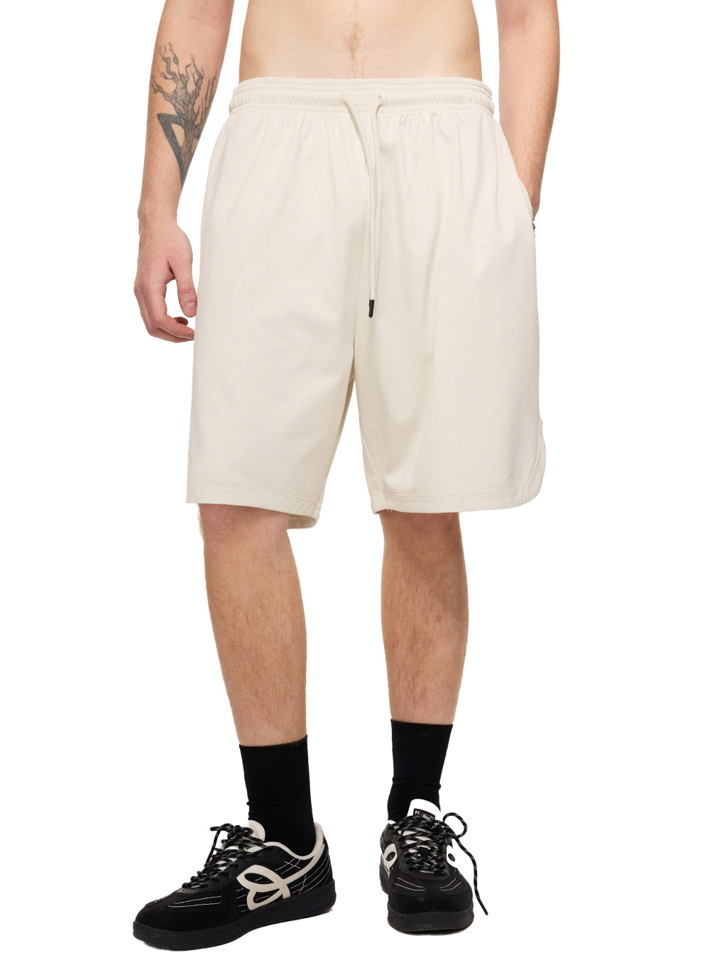 Mesh-Lined Quick-Dry Performance Shorts – Activewear | Tapstitch-4
