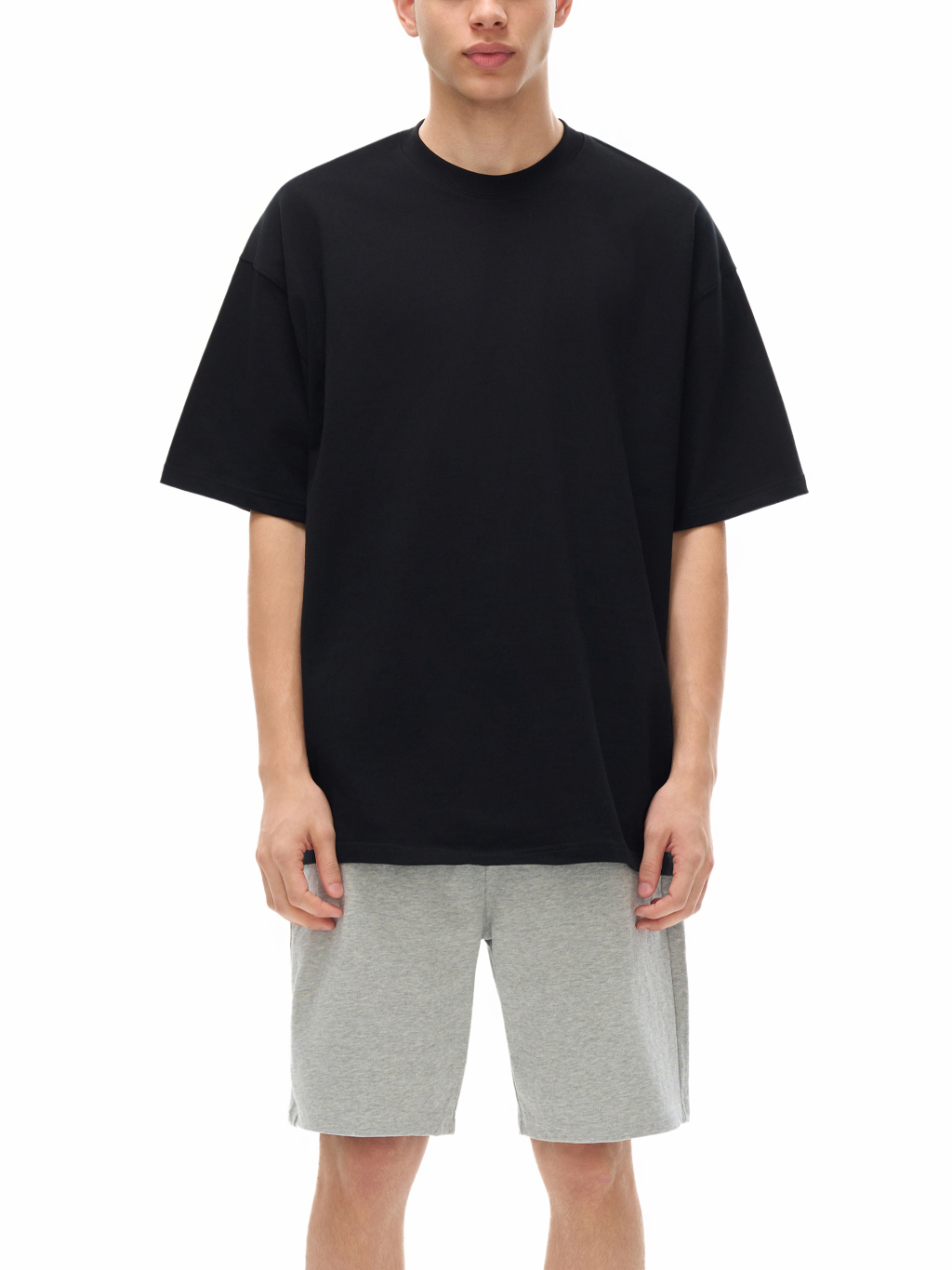 Loose Fit Heavyweight T-Shirt – Essential Streetwear | Tapstitch-3