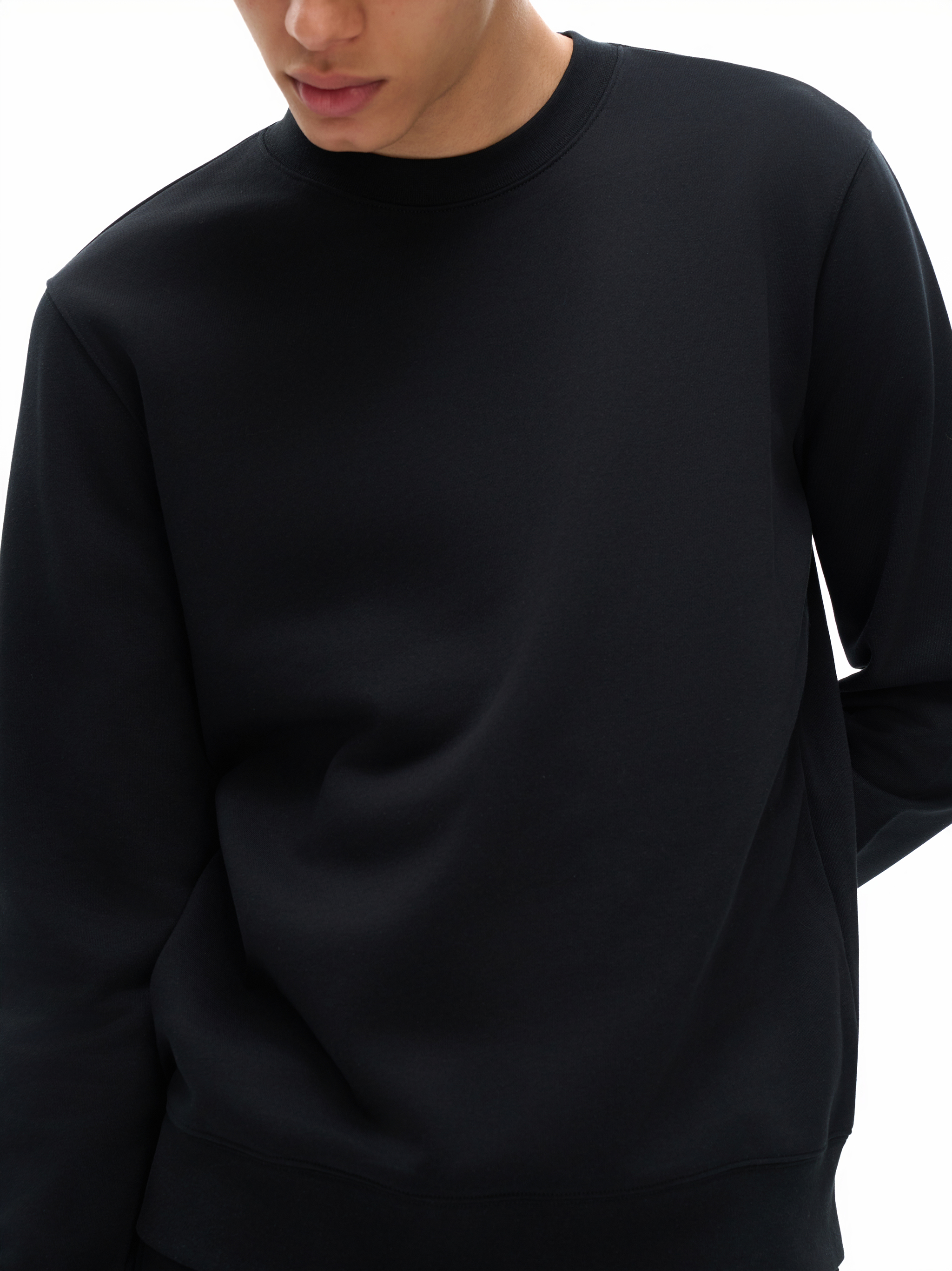 Essential Heavyweight Crewneck Sweatshirt #RW0003 | TAPSTITCH