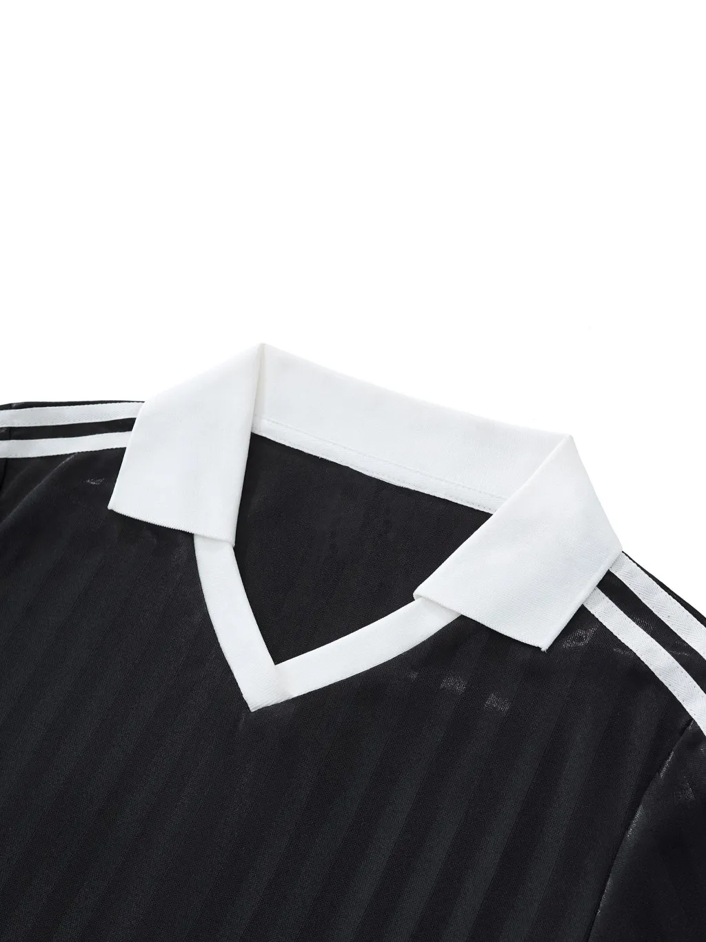 Contrast Collar Striped Cropped Jersey