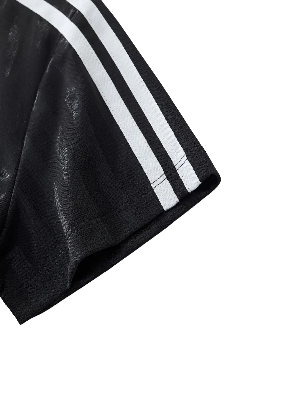Contrast Collar Striped Cropped Jersey