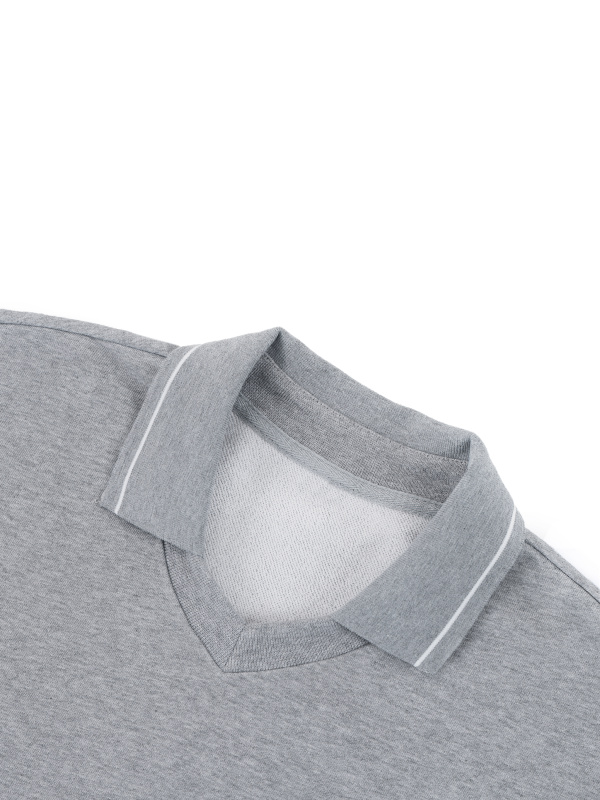 Women’s Crop Collared Sweatshirt